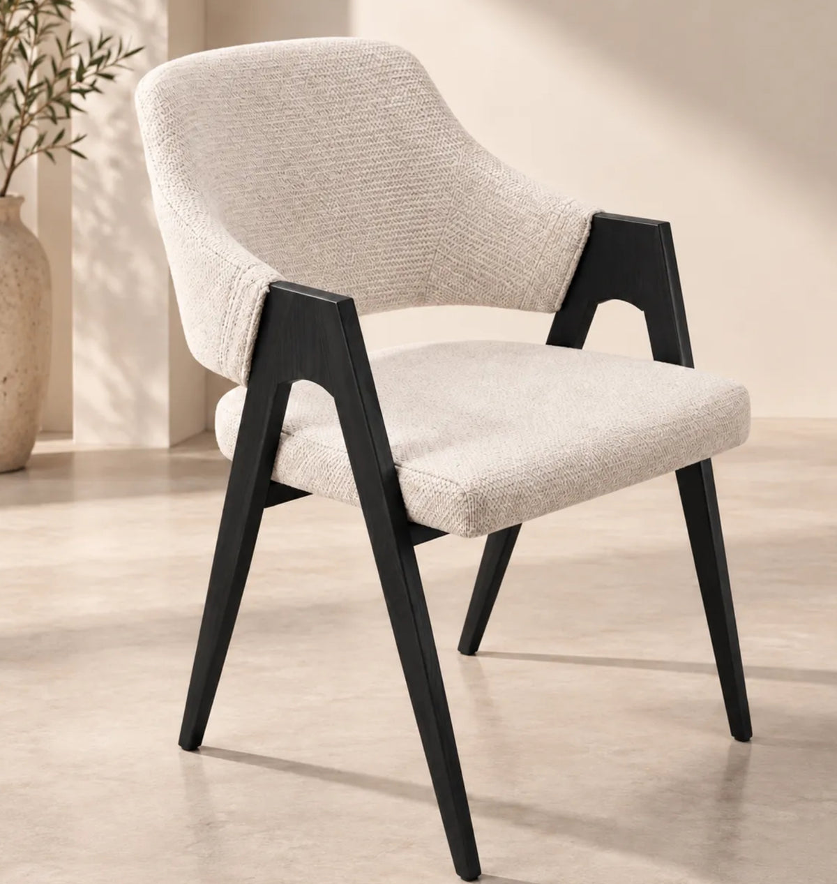 Chaise YSE beige - Pied noir REF 147