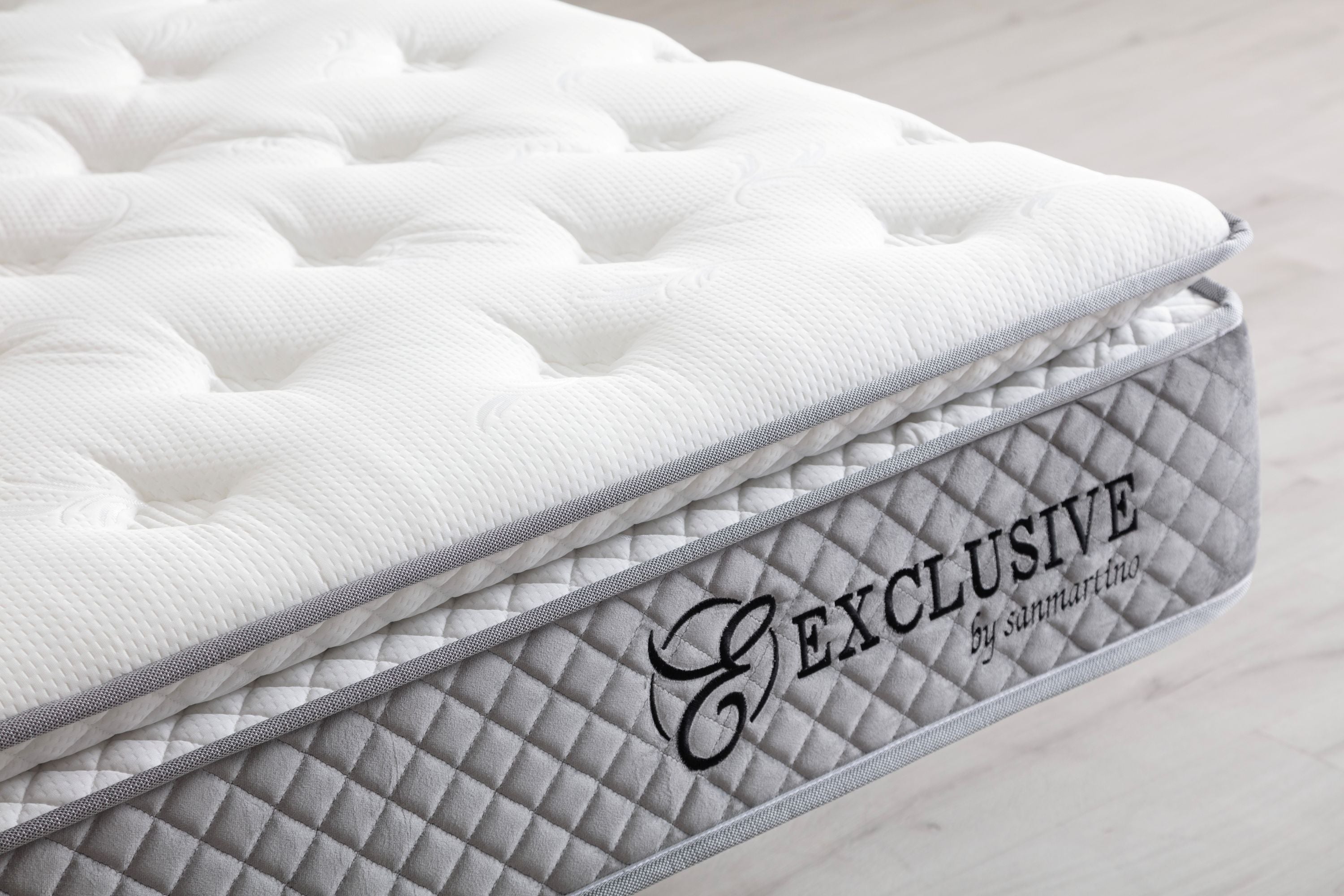 Matelas EXCLUSIVE 160x200 cm (avec sur matelas)