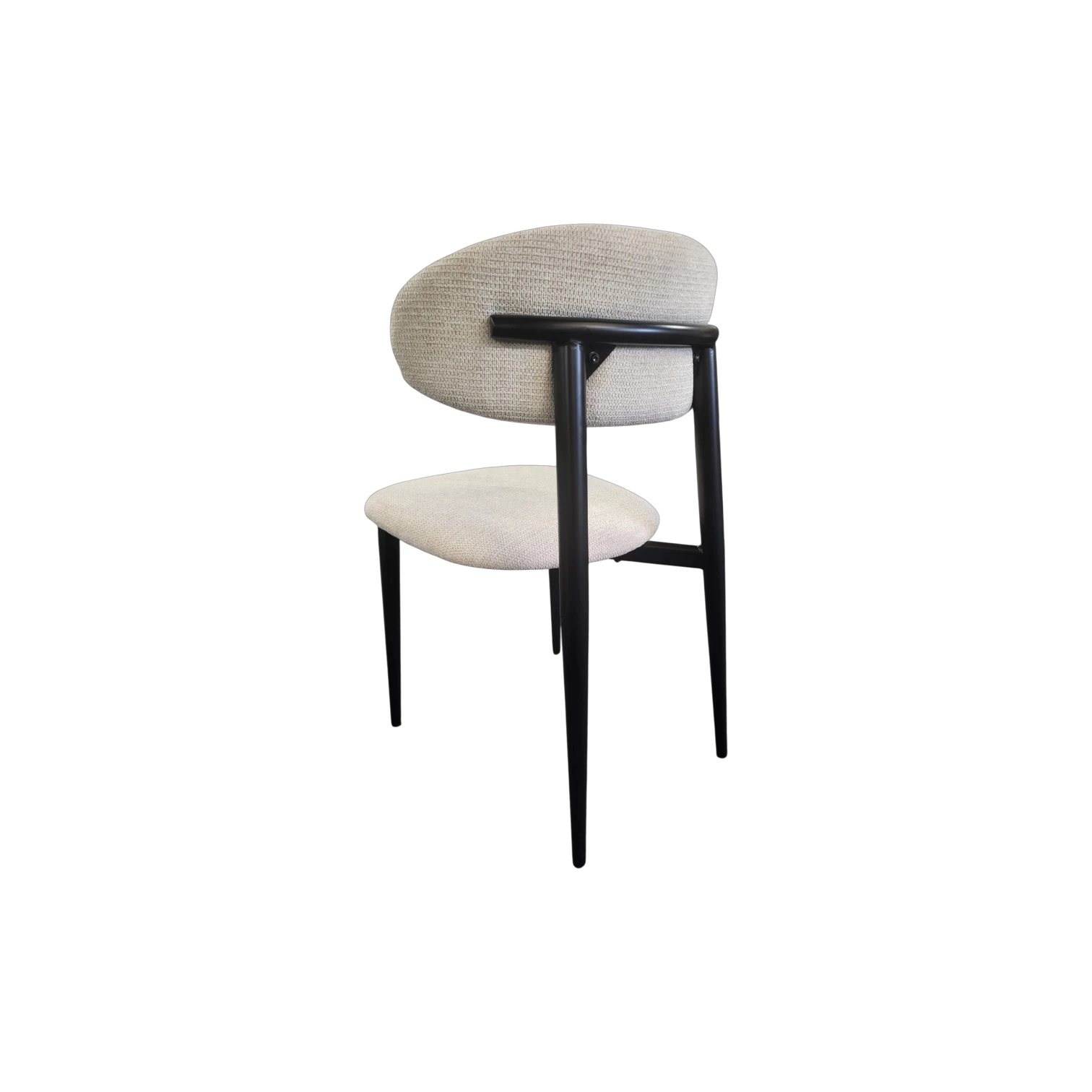 Chaise BOHÈME en chenille beige avec structure noire vue de trois quarts arrière sur la gauche
