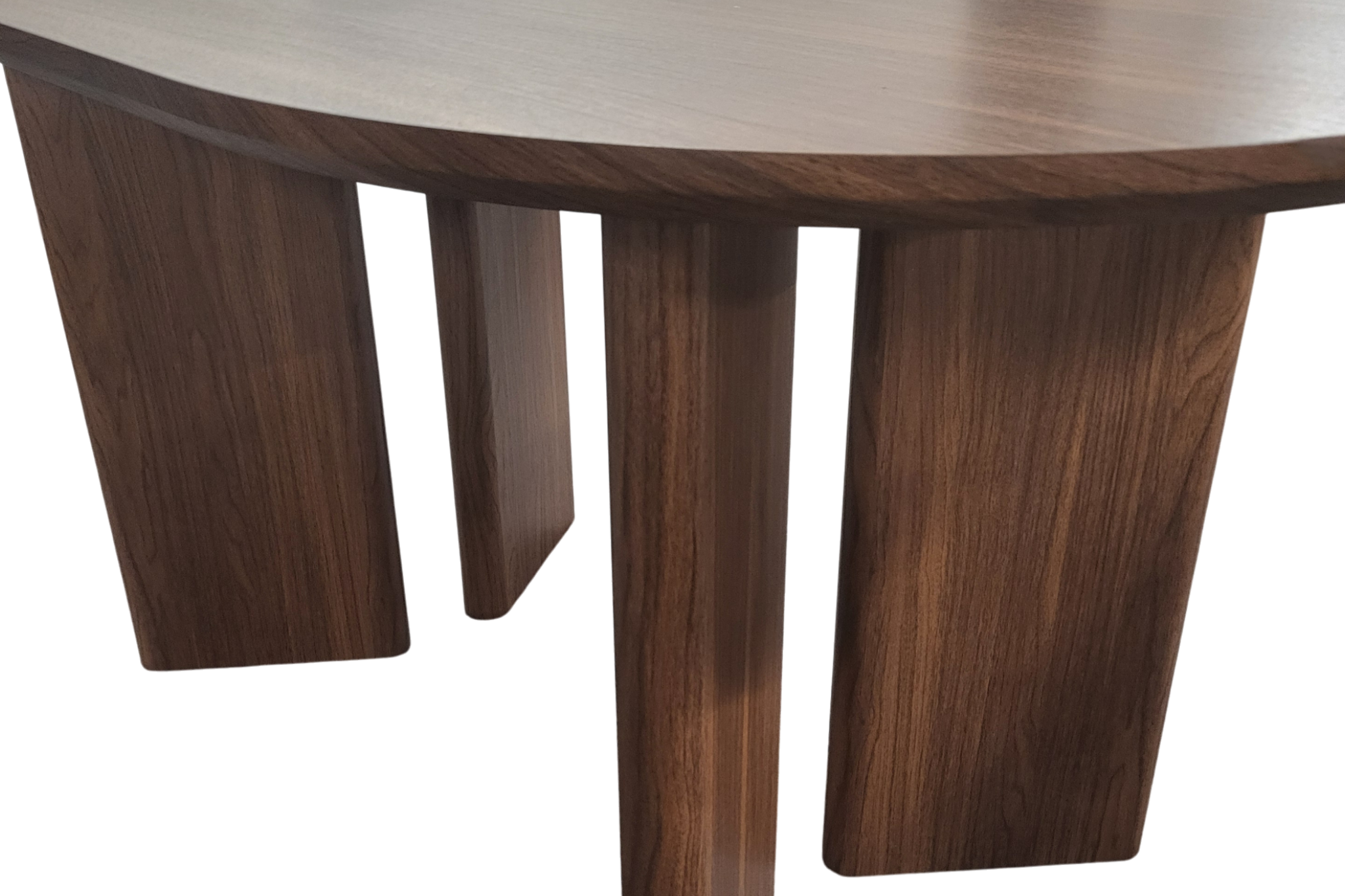 Table Ambre noyer - vue 3-4 côté pieds