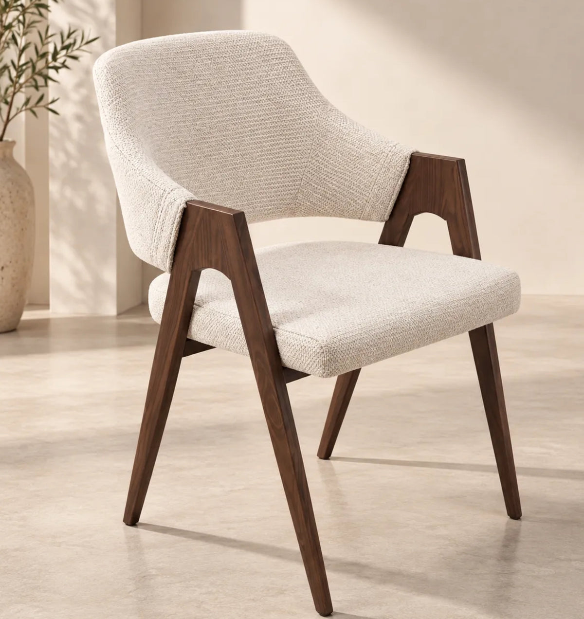 Chaise YSE beige - Pied noyer REF 145