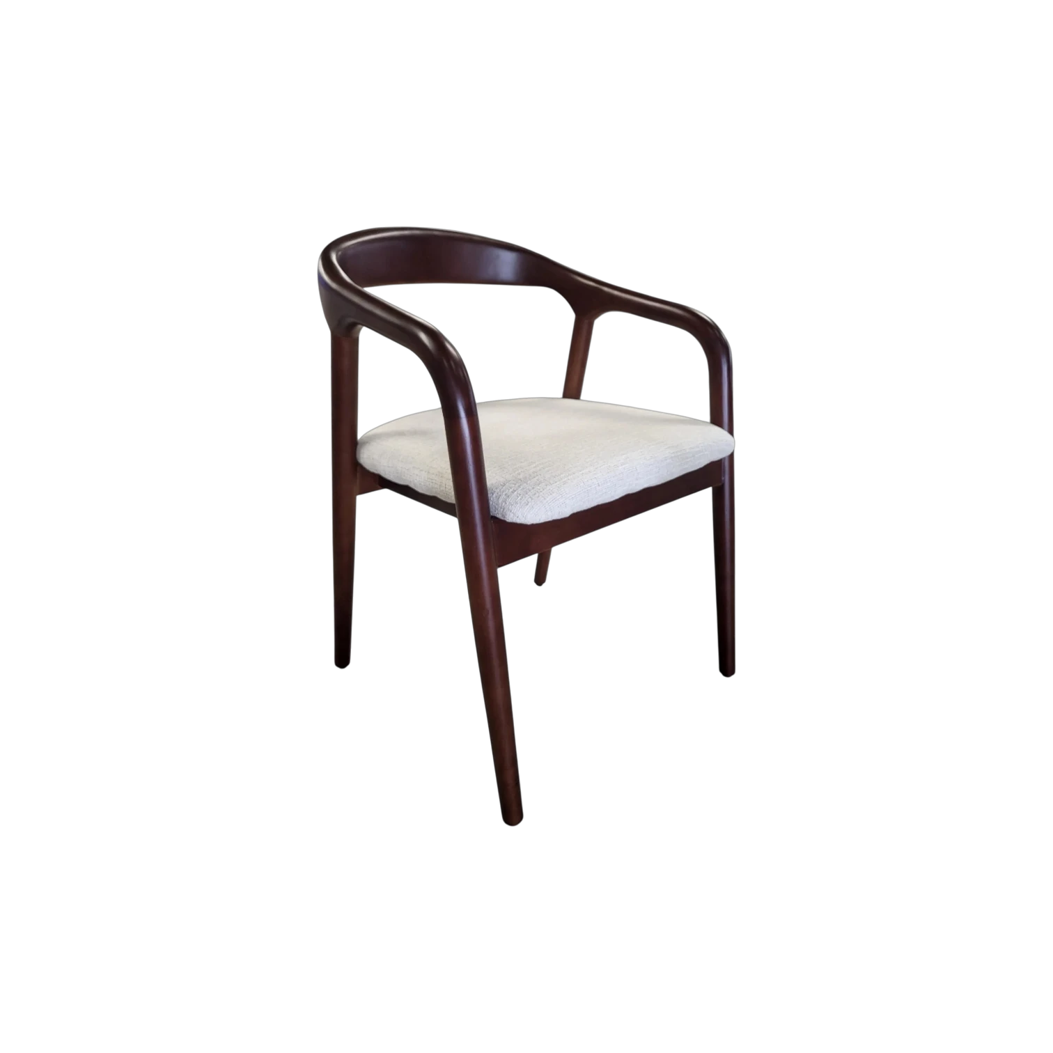 Chaise CARLYON en noyer massif avec tissu Marbella beige vue de trois quarts avant
