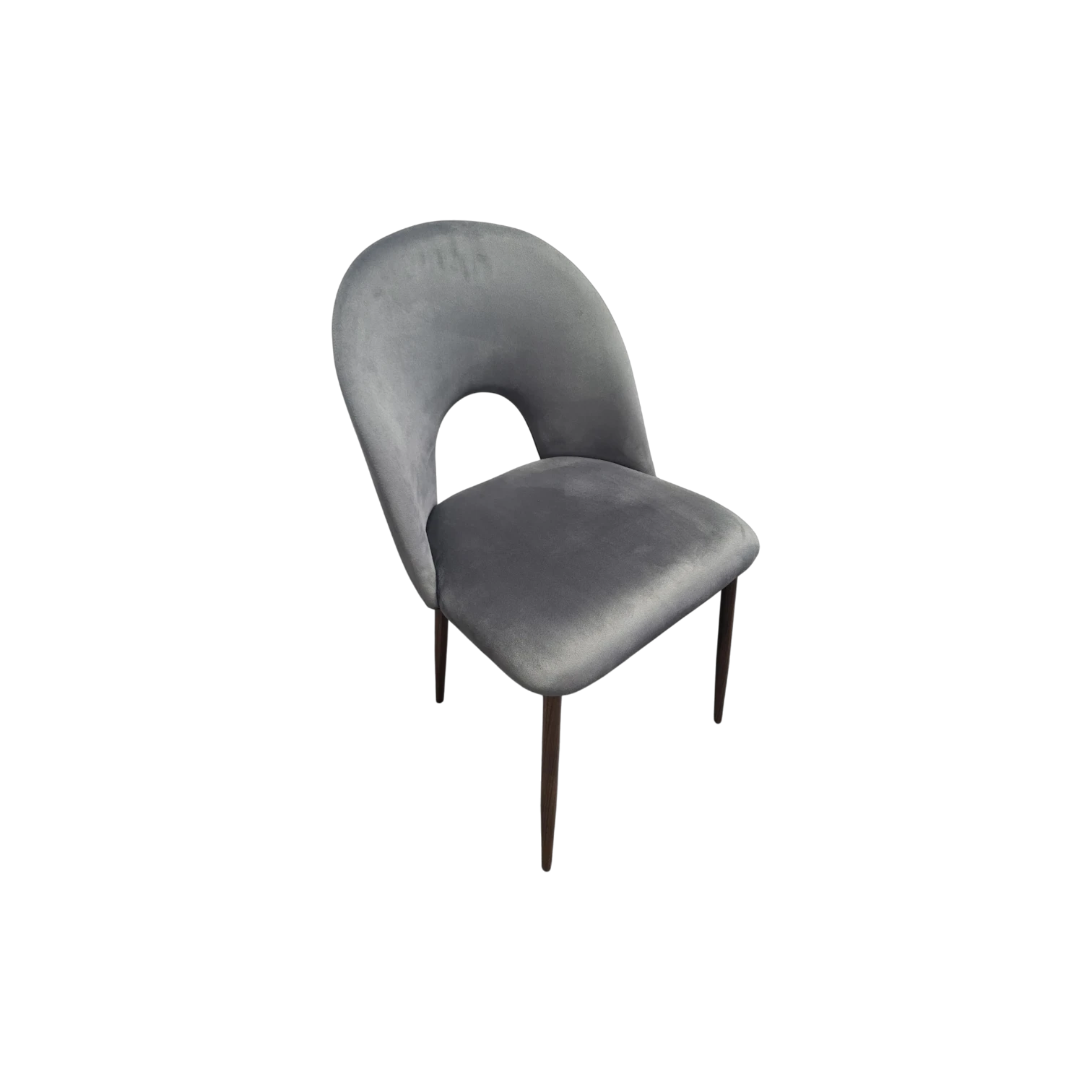 Chaise TEDDY en velours gris avec pieds en métal effet noyer vue de trois quarts avec survol du dossier